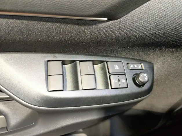 Toyota Yaris 1.5 VVT-i HSD Premium