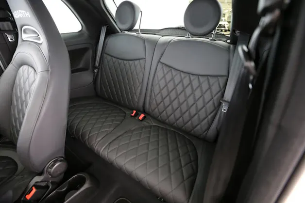 Fiat 595 Abarth 1.4 T-Jet 165 Turismo