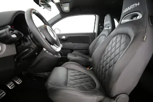Fiat 595 Abarth 1.4 T-Jet 165 Turismo