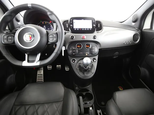 Fiat 595 Abarth 1.4 T-Jet 165 Turismo