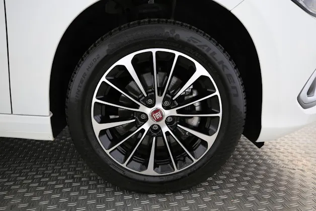Fiat Tipo SW 1.5 Hybrid Swiss Edition