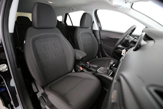 https://vehicle.imgix.net/4258284/344b8c53-85c4-4e7f-a917-fad2c088c3f4.jpg