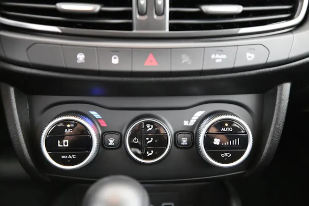 Fiat Tipo SW 1.5 Hybrid Swiss Cross