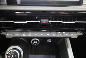 https://vehicle.imgix.net/4258295/e8f7f6b5-2246-4bb2-80b7-5f6c7ee1ce42.jpg