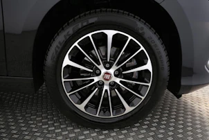 image du véhicule FIAT Tipo SW 1.5 Hybrid Swiss Edition