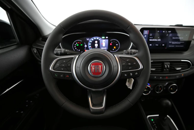 image du véhicule FIAT TIPO