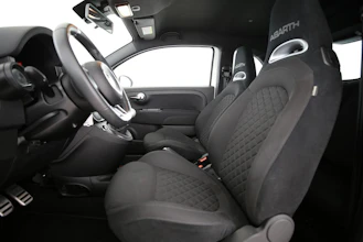 https://vehicle.imgix.net/4258313/90e3fe9f-3fb7-4673-8dd8-b29897a5fa76.jpg