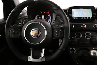 https://vehicle.imgix.net/4258325/1eb1e321-064e-4b2e-a9ef-16dae089fe11.jpg