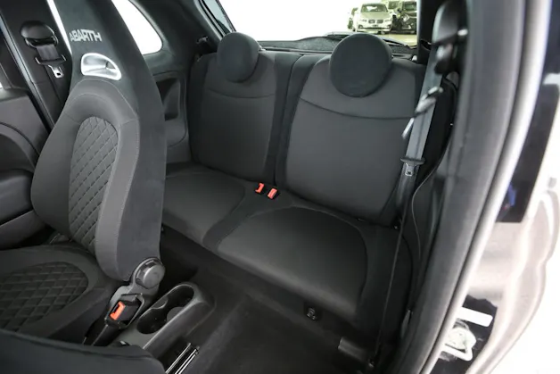 Fiat 595 Abarth 1.4 T-Jet 165 Premium