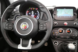 https://vehicle.imgix.net/4258333/089ca063-1781-4b07-85b0-1b7865687f19.jpg