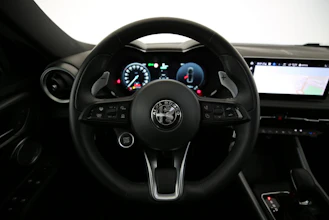 https://vehicle.imgix.net/4258352/1c272677-4a05-462d-aaf4-c0cebbaf28cc.jpg