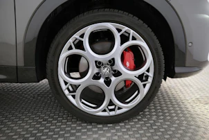 Fahrzeugbild ALFA ROMEO Tonale 1.3 Plug-in Hybrid Veloce Q4
