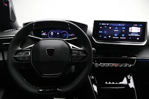 Peugeot 2008 1.2 Hybrid 145 GT