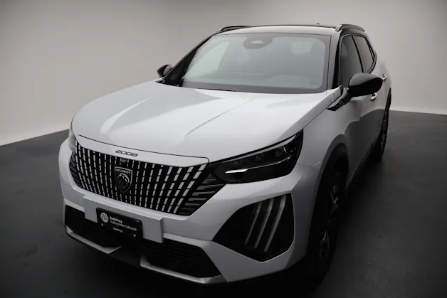 Peugeot 2008 1.2 Hybrid 145 GT