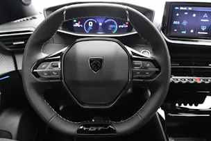 Peugeot 2008 1.2 Hybrid 145 GT