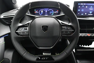 Fahrzeugbild PEUGEOT 2008 1.2 Hybrid 145 GT