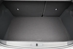 Fahrzeugbild PEUGEOT 208 1.2 Hybrid Allure