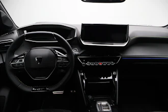 https://vehicle.imgix.net/4258405/8340e67f-bb88-43ff-9344-201ffa50f244.JPG