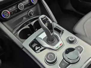 Alfa Romeo Stelvio 2.0 Q4 280 Veloce Sky