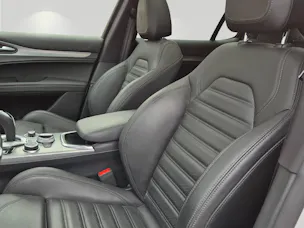 Alfa Romeo Stelvio 2.0 Q4 280 Veloce Sky