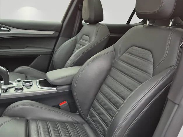 Alfa Romeo Stelvio 2.0 Q4 280 Veloce Sky
