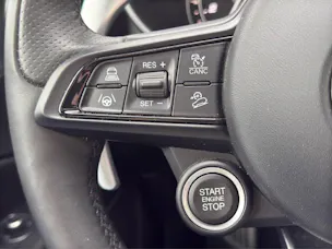 Alfa Romeo Stelvio 2.0 Q4 280 Veloce Sky