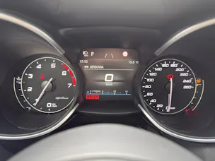 Alfa Romeo Stelvio 2.0 Q4 280 Veloce Sky