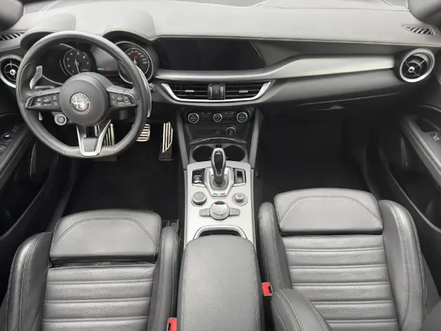 Alfa Romeo Stelvio 2.0 Q4 280 Veloce Sky