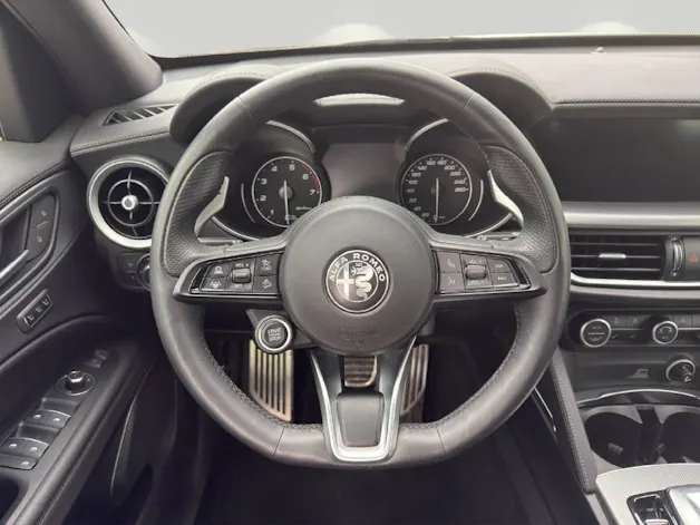Alfa Romeo Stelvio 2.0 Q4 280 Veloce Sky
