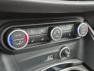 Alfa Romeo Stelvio 2.0 Q4 280 Veloce Sky