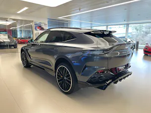 Aston Martin DBX 707