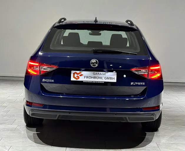 Škoda Superb Combi 1.8 TSI Ambition DSG | 1.Hand | AHK 1800Kg |