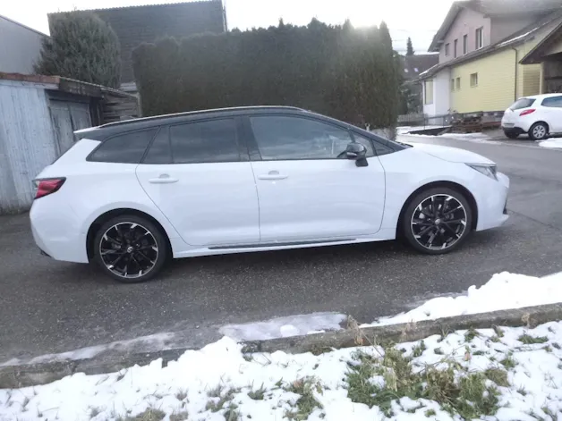 Toyota Corolla Touring Sports 2.0 HSD GR-S e-CVT