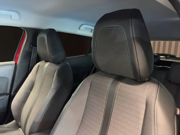 Peugeot 2008 1.2 PureTech Allure Pack EAT8
