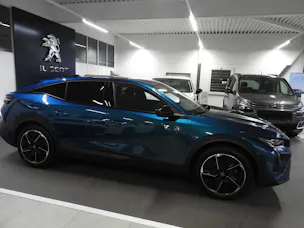 Peugeot 408 1.6 PHEV 225 GT