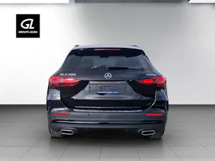Mercedes-Benz GLA 220 4Matic 8G-DCT