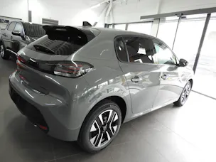 Peugeot 208 1.2 MHEV 110 Allure Premium
