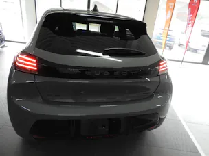 Peugeot 208 1.2 MHEV 110 Allure Premium