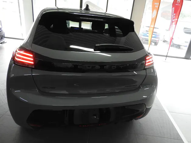 Peugeot 208 1.2 MHEV 110 Allure Premium