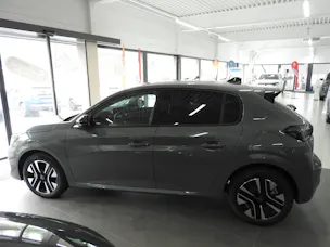 Peugeot 208 1.2 MHEV 110 Allure Premium