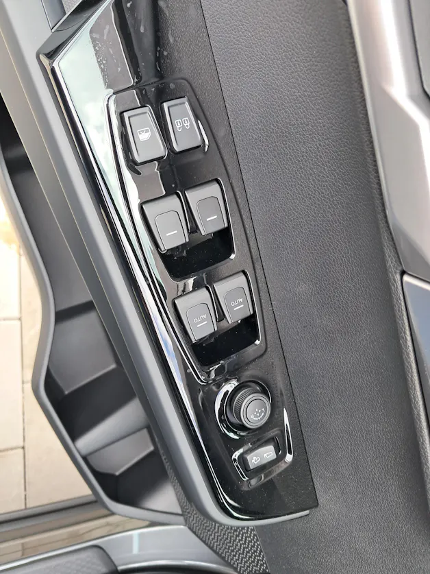 KGM -SsangYong Musso EV 80,6 kWh Bronze 4WD