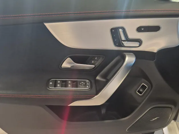 Mercedes-Benz CLA SB 45 S AMG 4Matic+