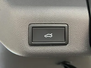 VW Multivan 2.0 TSI Life Edition DSG