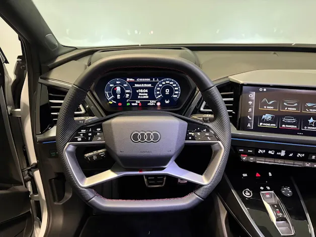 Audi Q4 e-tron 45 Edition Swiss Ski quattro