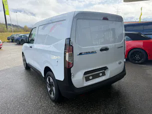 Ford E-Transit Courier Van Trend 43,5kWh