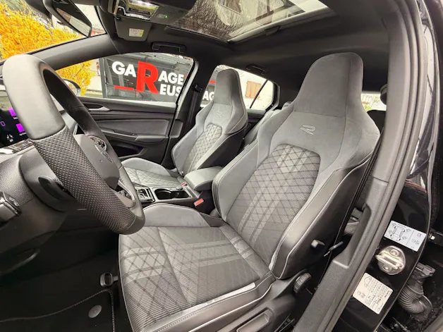 VW Golf 2.0 TSI DSG 4 MOTION R-LINE *** PANORAMAGLASDACH & VIELES MEHR ***
