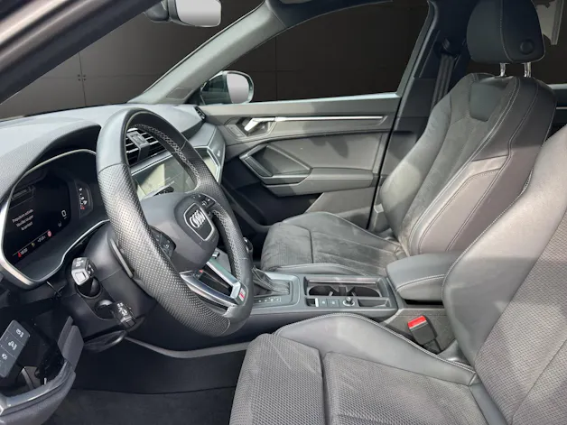 Audi Q3 35 TFSI S line Attraction S-tronic