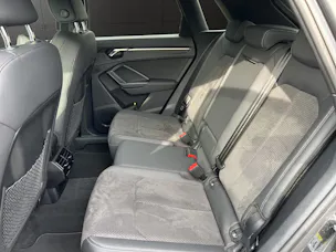 Audi Q3 35 TFSI S line Attraction S-tronic