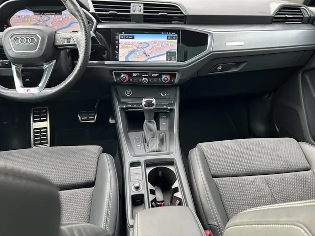 Audi Q3 35 TFSI S line Attraction S-tronic
