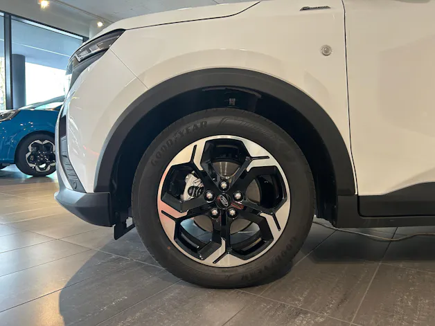 Ford Tourneo Courier 1.0 EcoBoost Active Automat